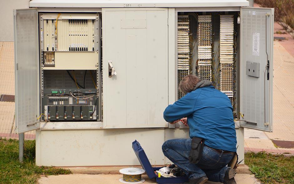 je recherche un électricien Méry-sur-Oise