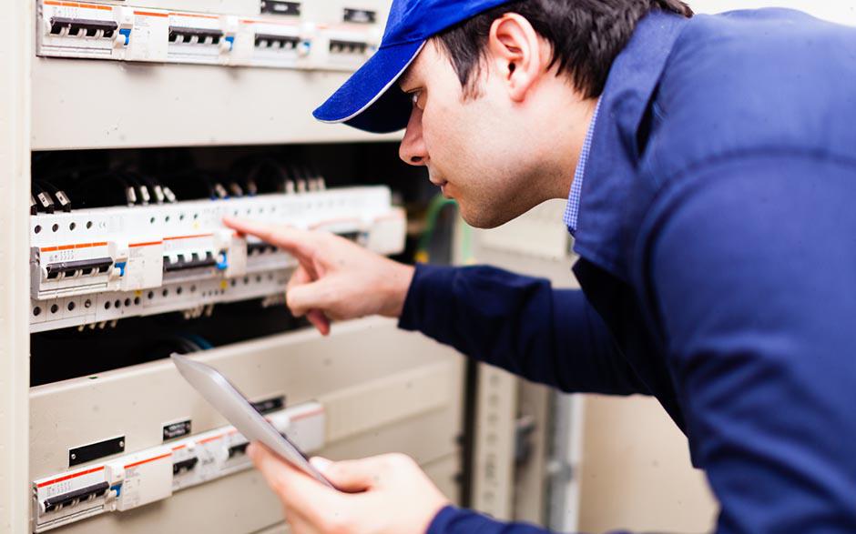 besoin d'un électricien Ercuis